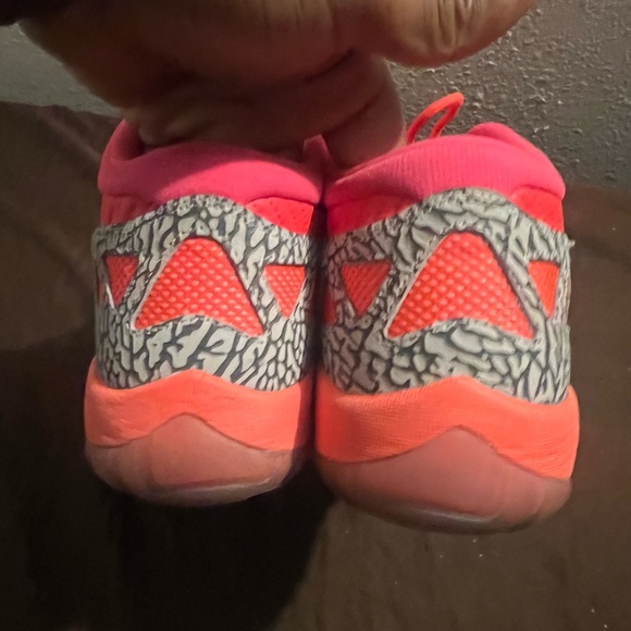 Retro 11 Low Crimson Flash Air Jordan Nike - Picture 3 of 11